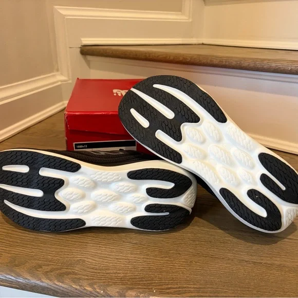 New Balance 1080 v15 max cushion shoes - Picture 4 of 5